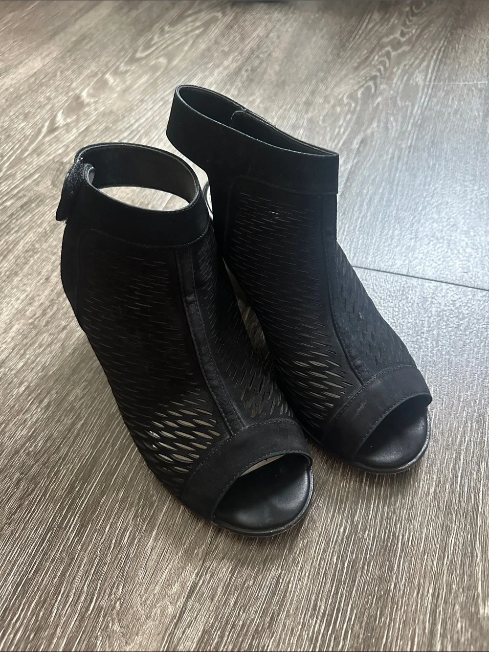 Vince Camuto Lavette Block Heel Sandals